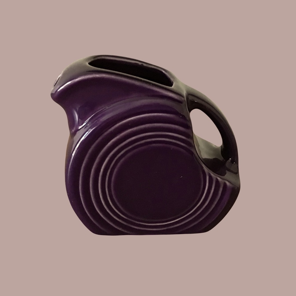 FiestaWare Disk Pitcher